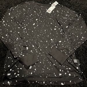 Black paint slash tee